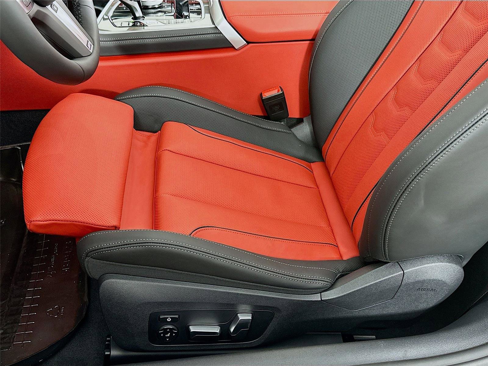 New 2026 BMW 840i xDrive Convertible w/ Comfort Seating Package image 19