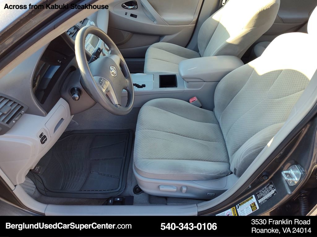 Used 2008 Toyota Camry LE image 11