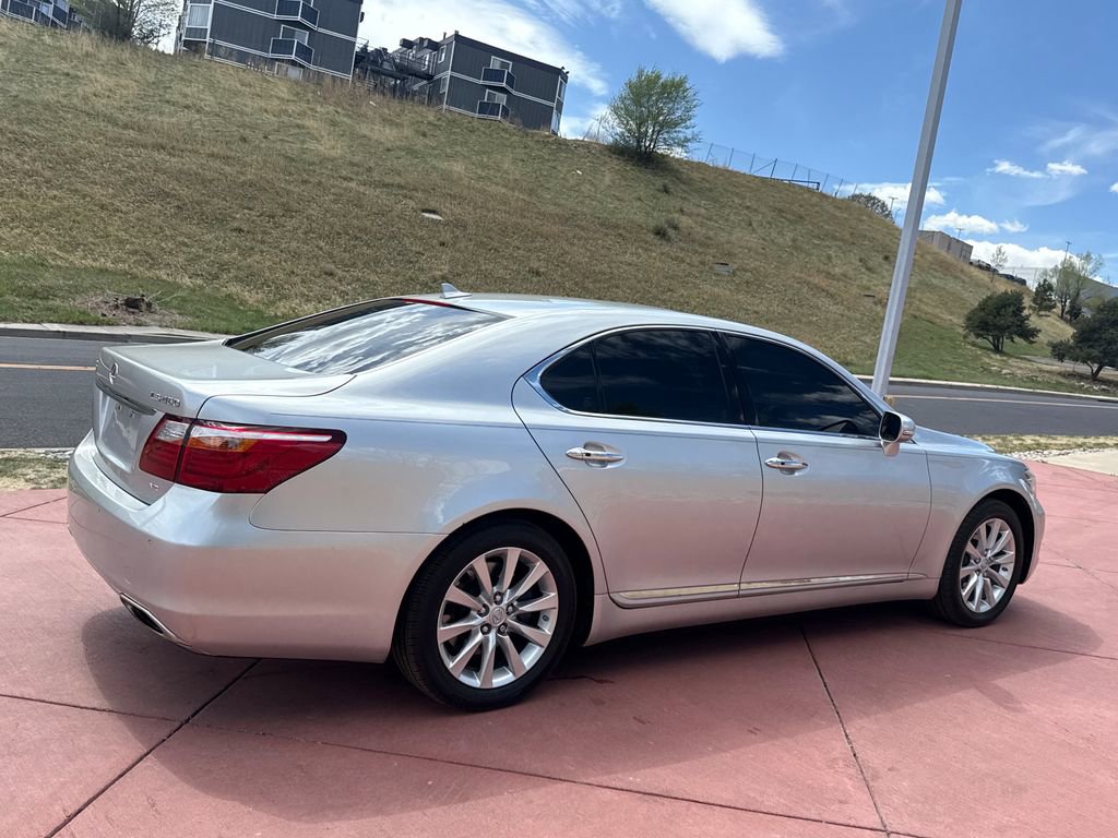 Used 2010 Lexus LS 460 AWD image 8