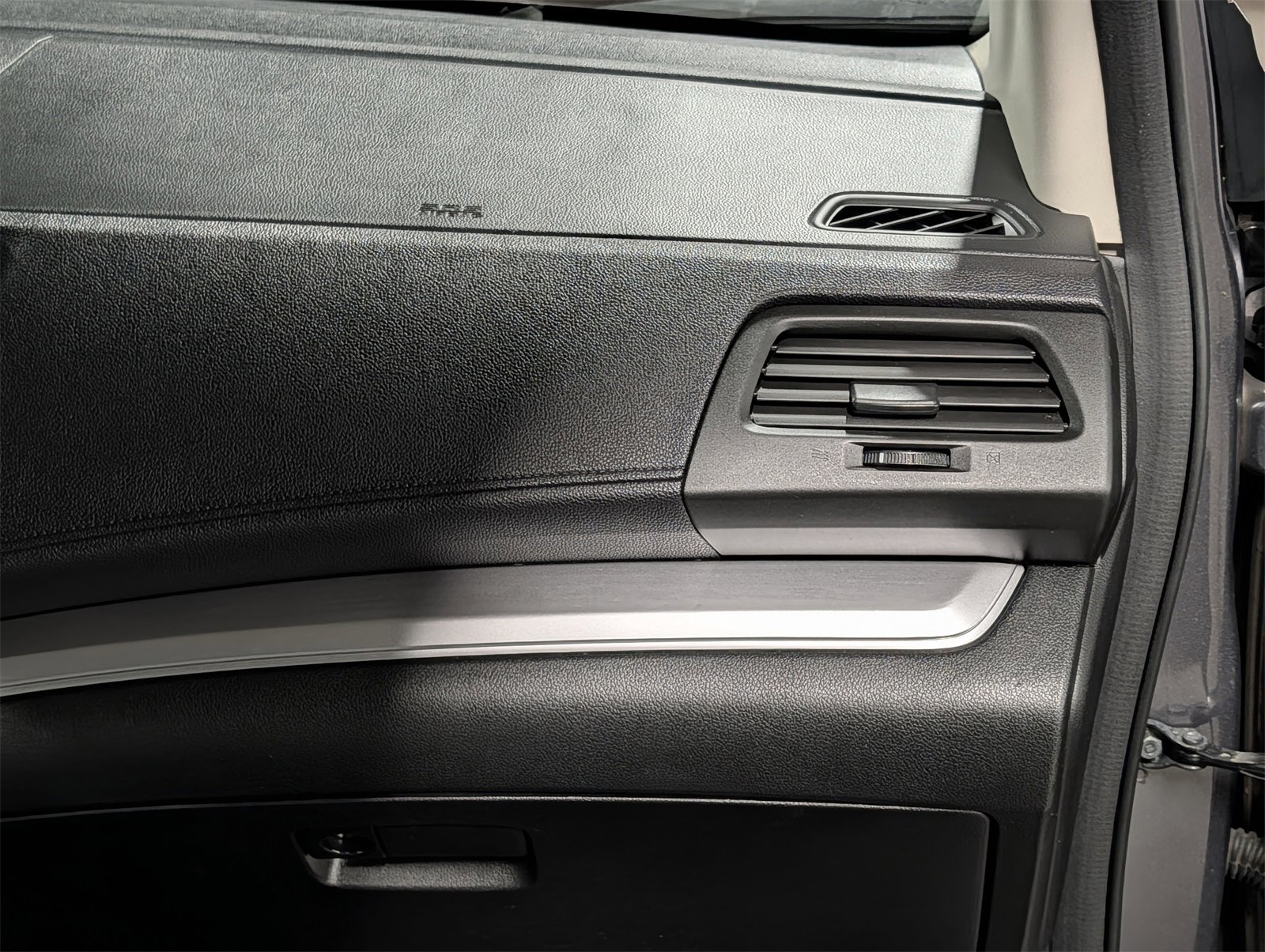 Used 2015 Honda CR-V LX image 27