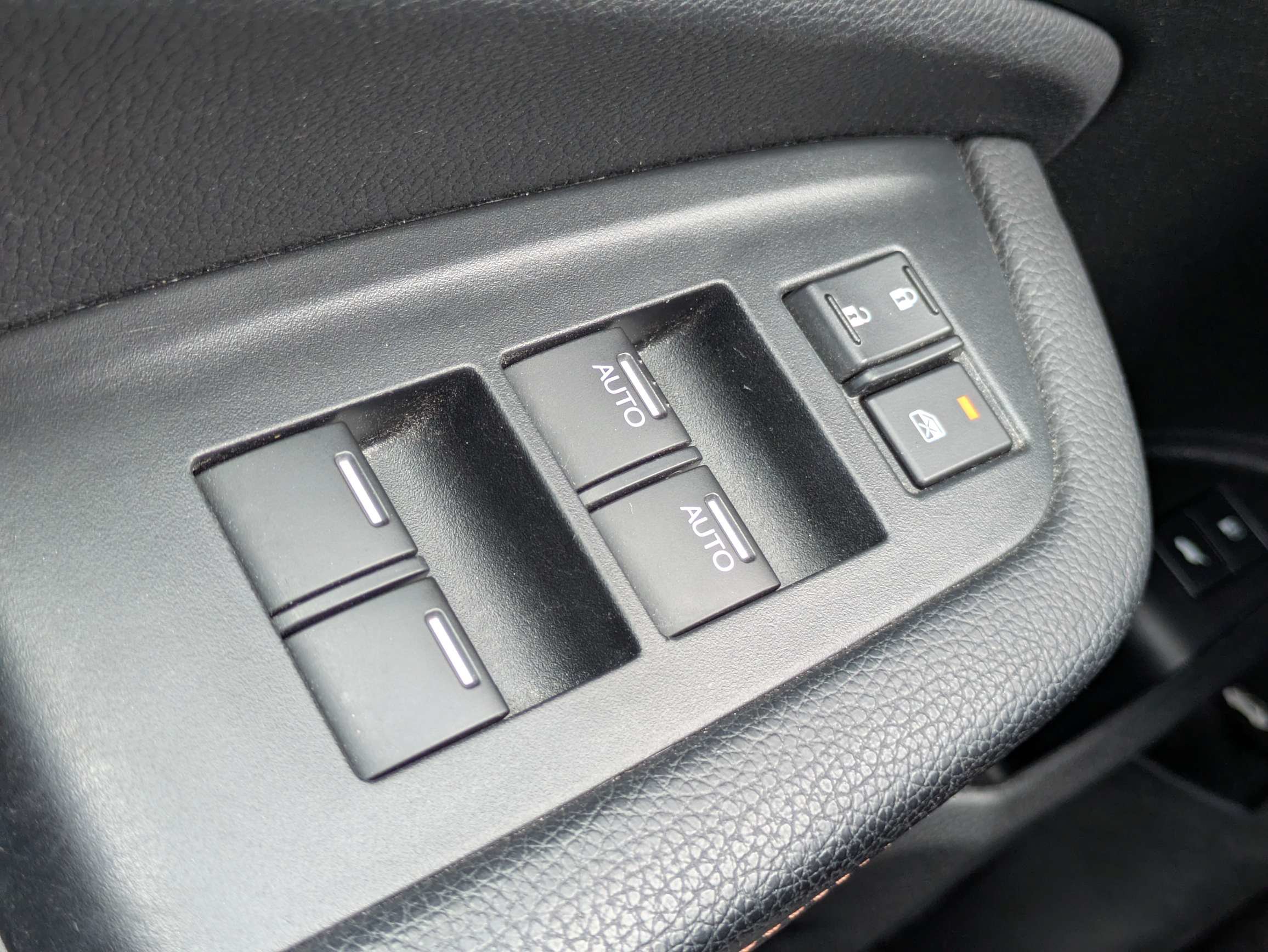 Used 2022 Honda Pilot TrailSport image 17