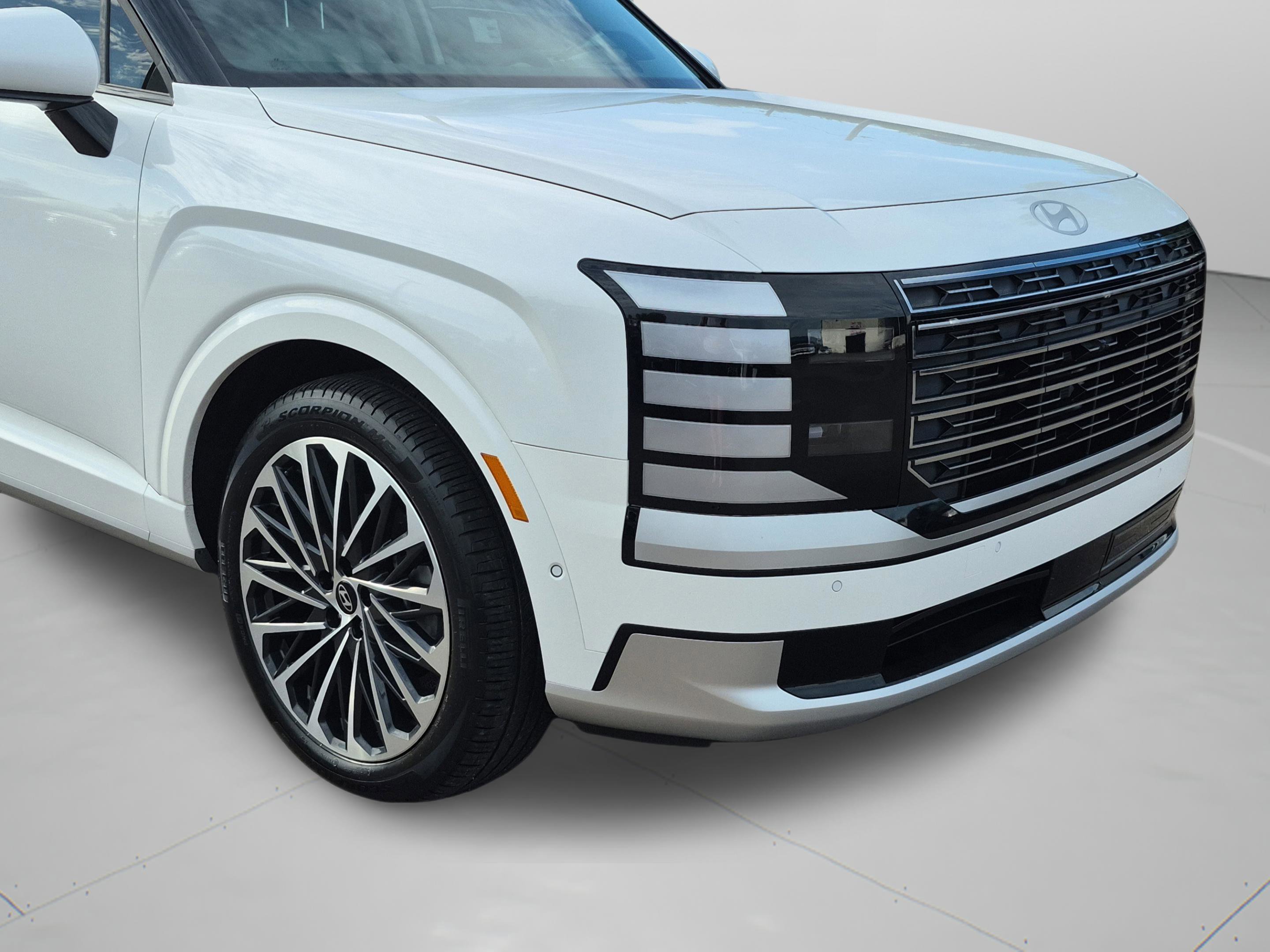 Certified 2026 Hyundai Palisade Calligraphy FWD image 38