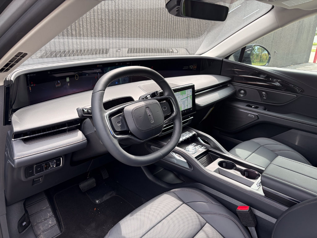 New 2026 Lincoln Nautilus Premier w/ Equipment Group 102A AWD/4WD image 11