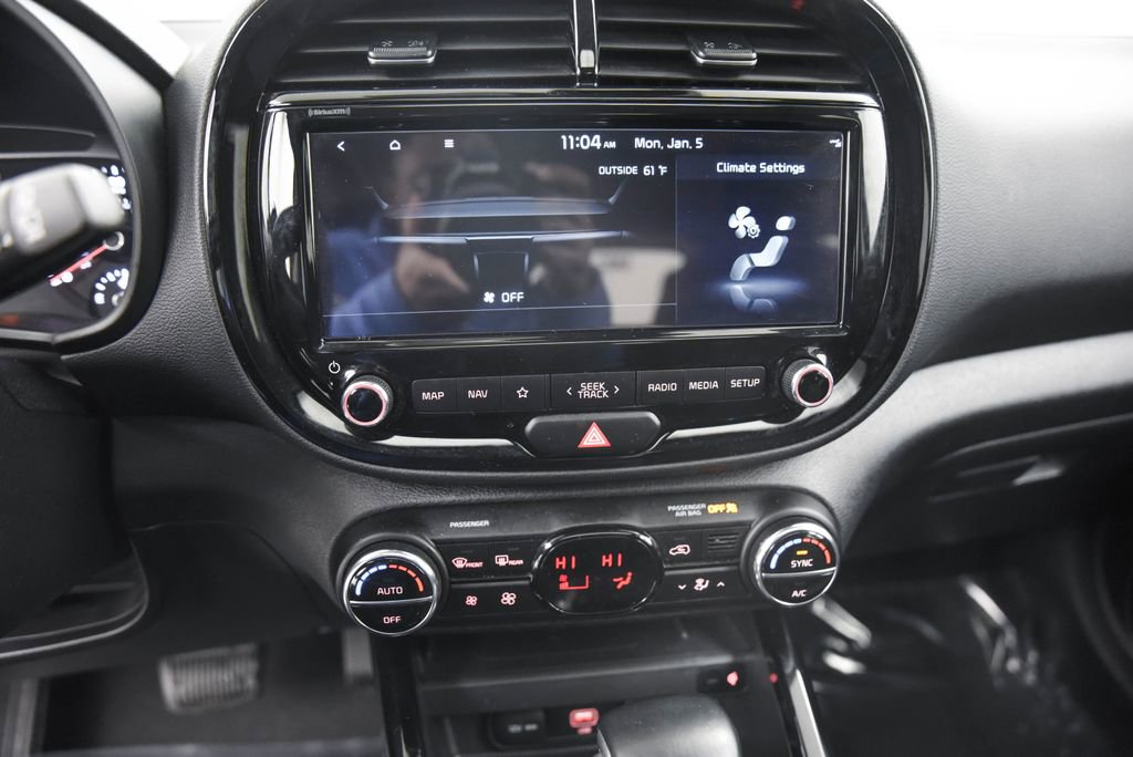 Used 2022 Kia Soul EX image 22