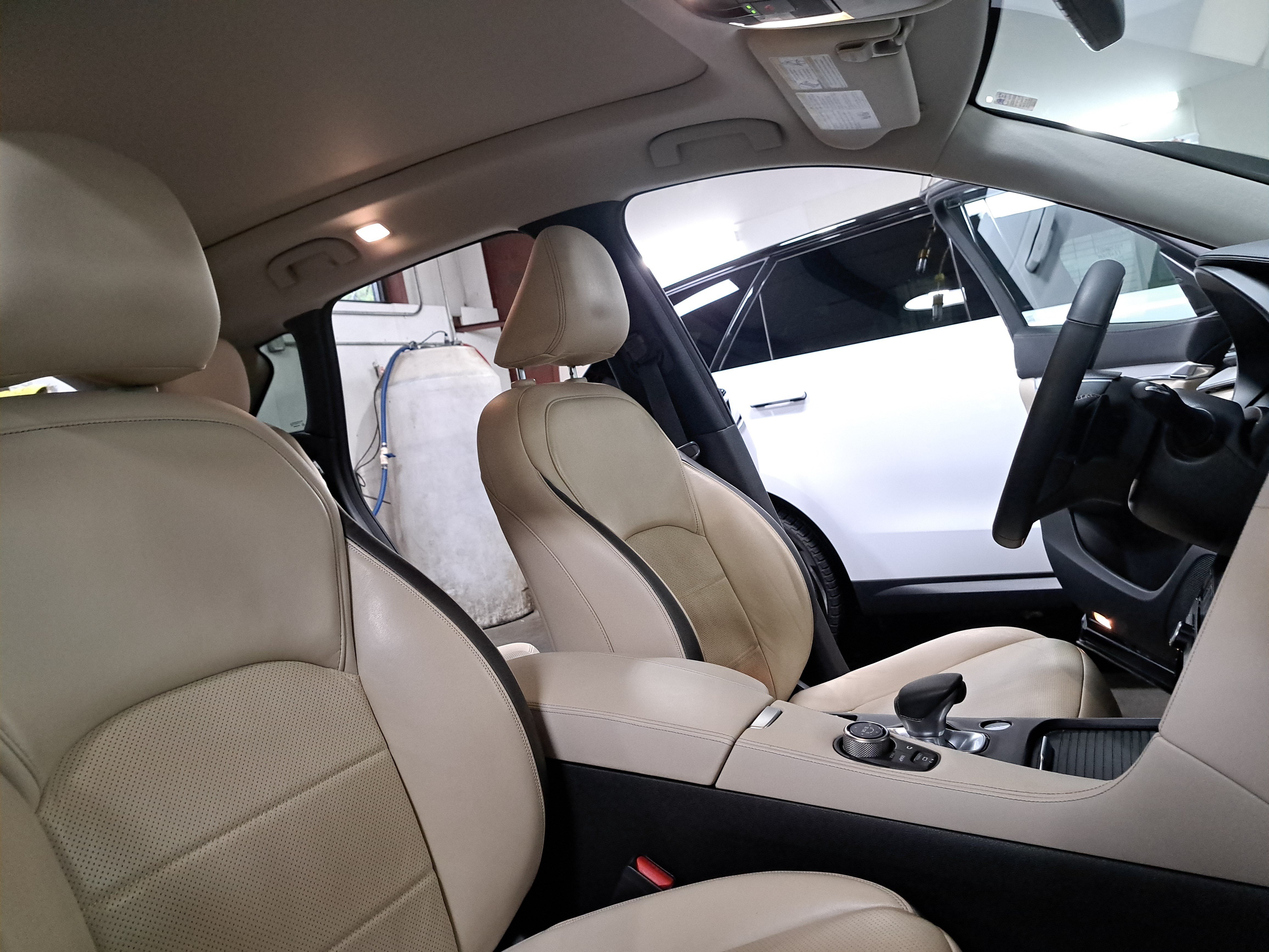 Used 2022 INFINITI QX50 Sensory w/ Cargo Package AWD/4WD image 10