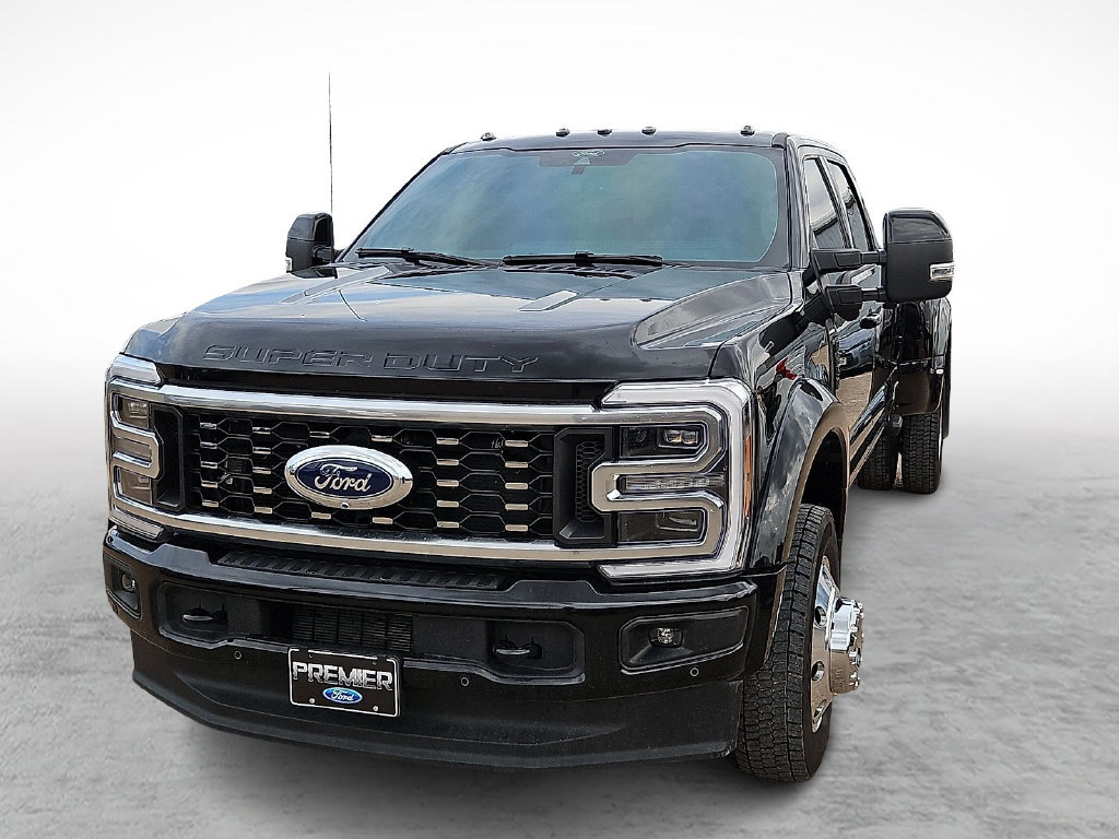 Certified 2026 Ford F450 Platinum w/ FX4 Off-Road Package AWD/4WD image 4