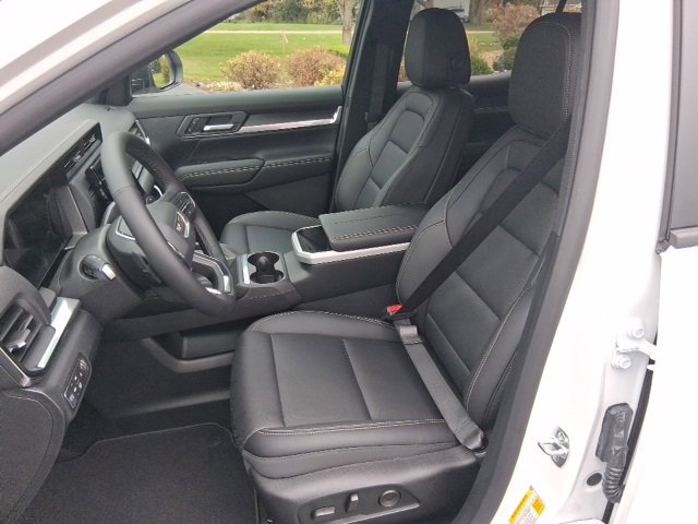 New 2026 GMC Terrain Elevation w/ Elevation Premium Package image 10