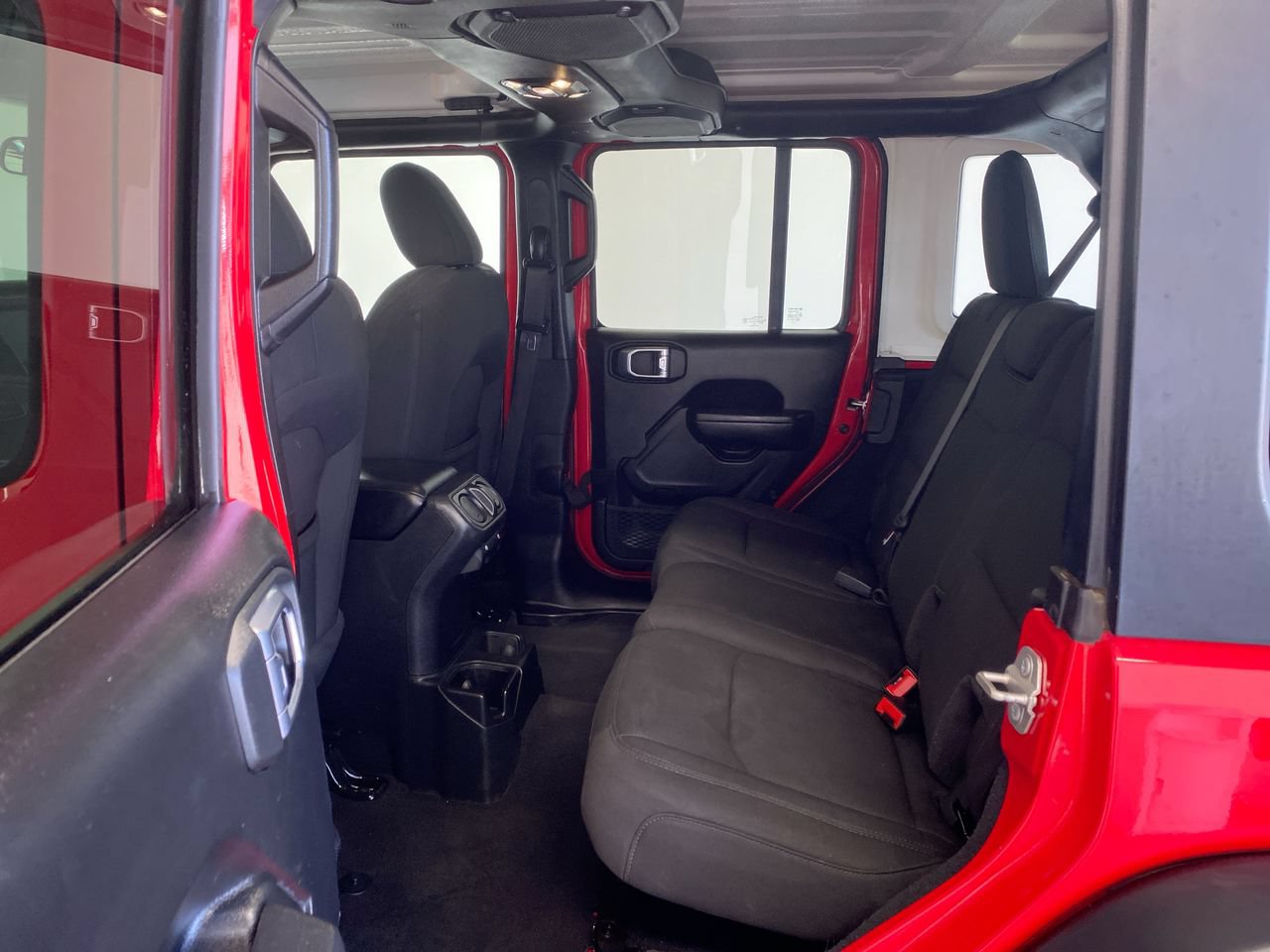 Used 2023 Jeep Wrangler Unlimited Sport AWD/4WD image 32