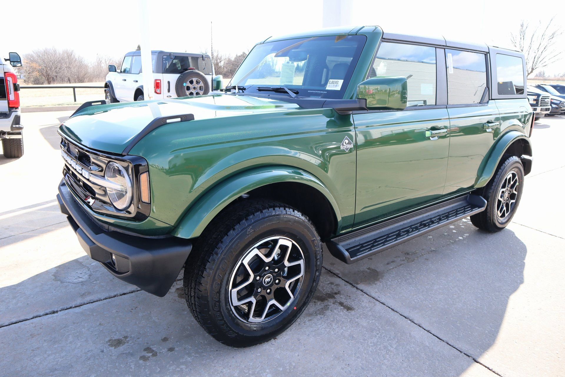 New 2025 Ford Bronco Outer Banks image 11