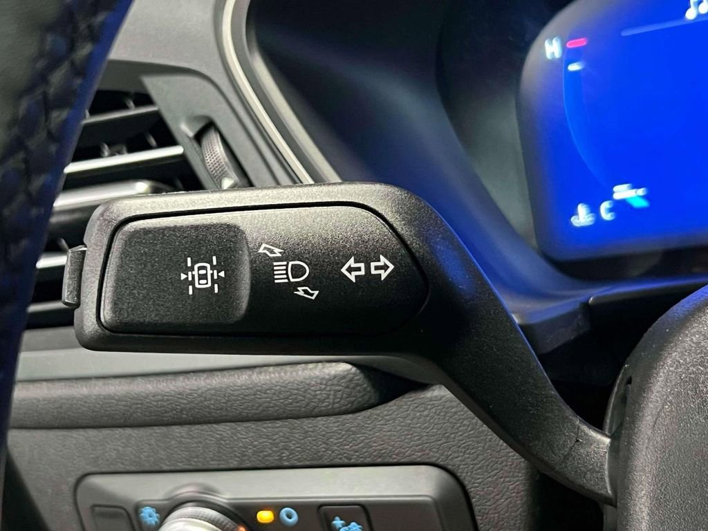 Used 2022 Ford Escape SEL w/ Technology Package AWD/4WD image 26