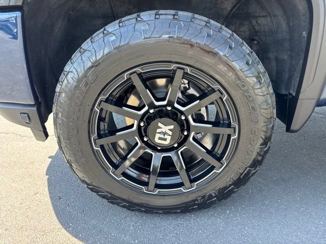 Used 2022 GMC Sierra 3500 Denali w/ Denali Ultimate Package AWD/4WD image 9