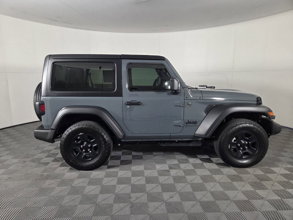 Used 2026 Jeep Wrangler Sport AWD/4WD image 4