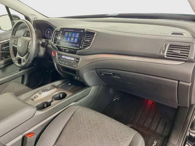 Used 2024 Honda Ridgeline Sport image 32