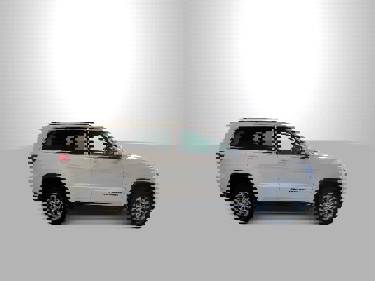 Used 2020 Jeep Grand Cherokee Laredo image 9