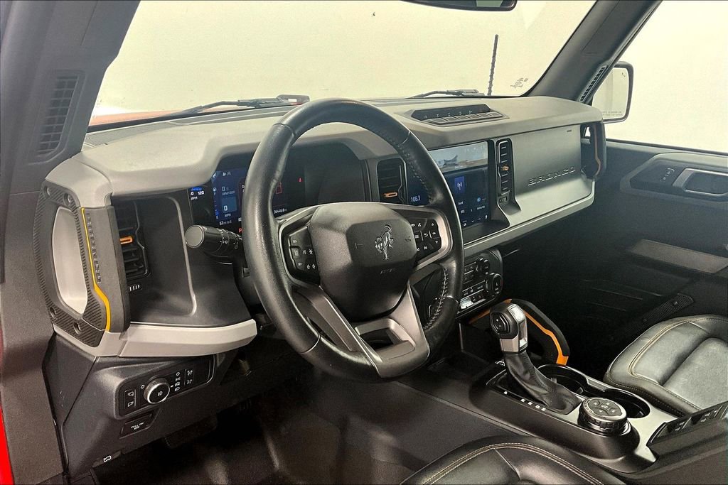 Used 2022 Ford Bronco Badlands w/ Sasquatch Package AWD/4WD image 11