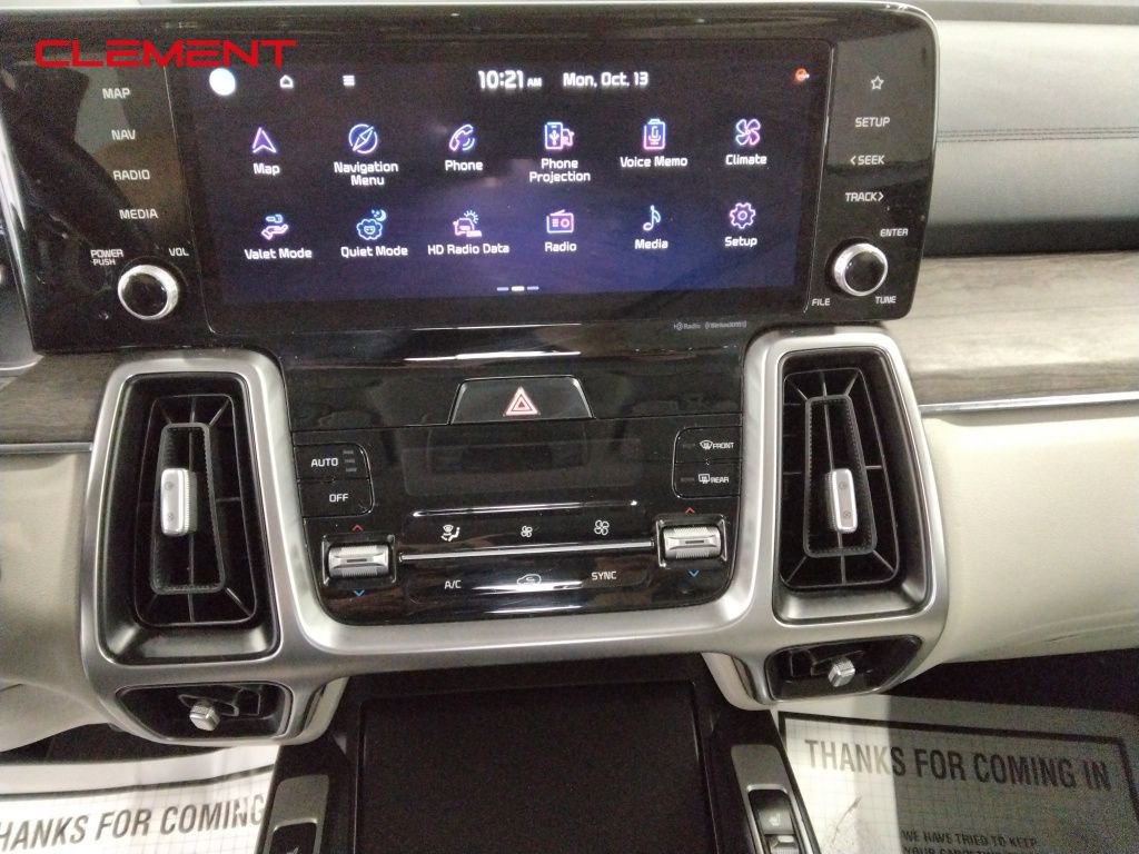 Used 2022 Kia Sorento EX image 18