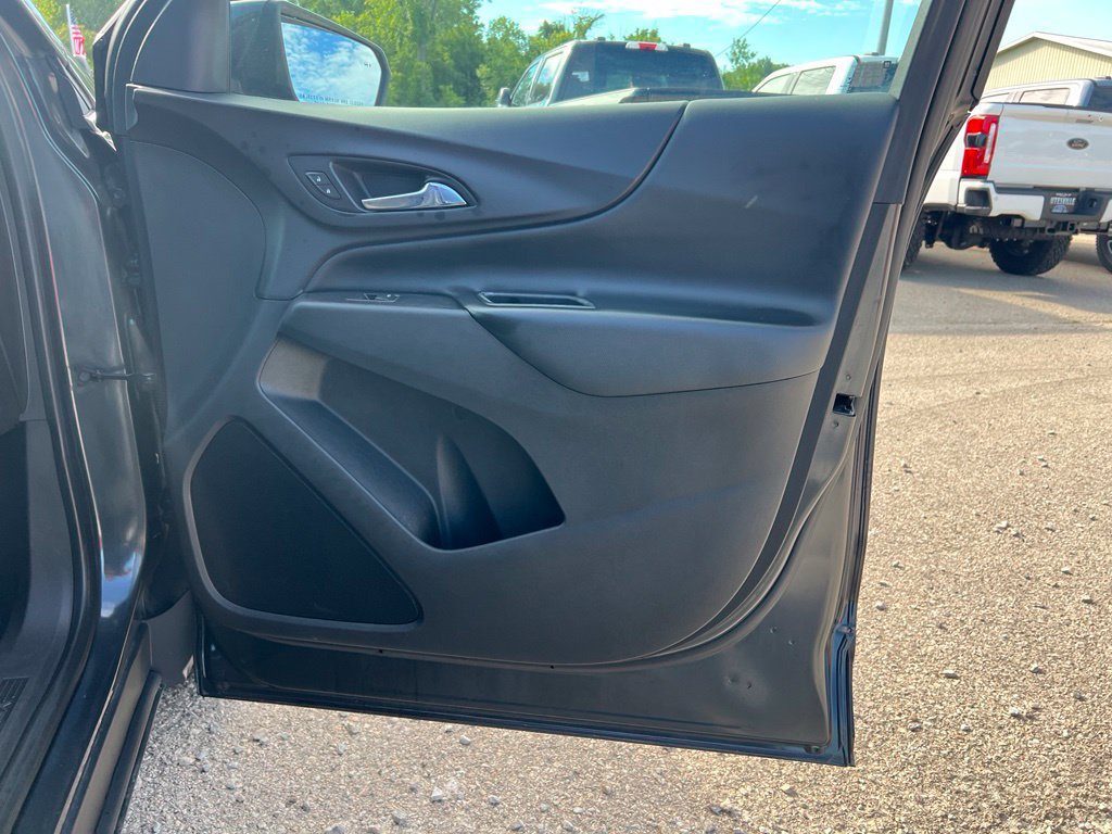 Used 2018 Chevrolet Equinox LT FWD image 20