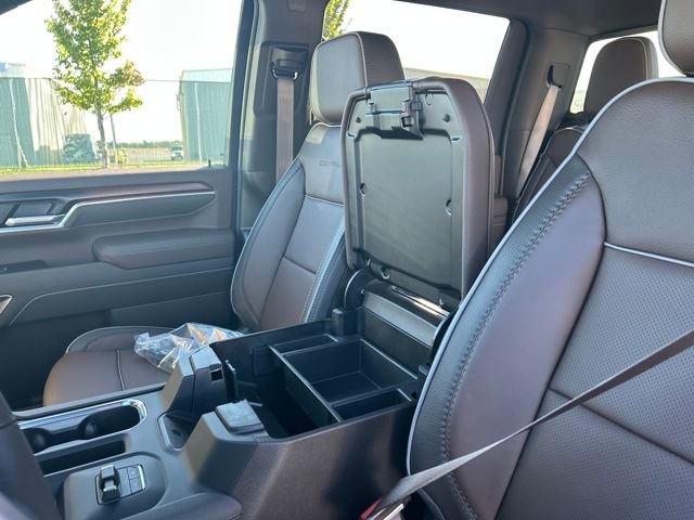 New 2026 GMC Sierra 3500 Denali w/ Denali Reserve Package image 18