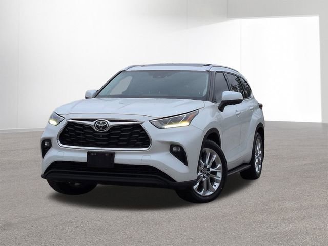 Used 2023 Toyota Highlander Limited