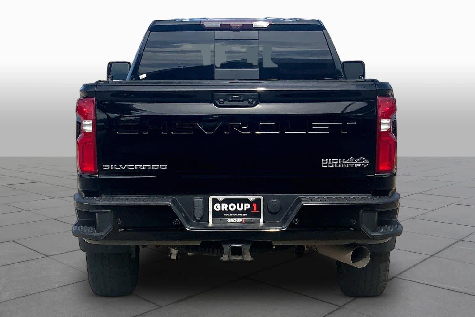 Used 2022 Chevrolet Silverado 2500 High Country w/ Z71 Off-Road Package AWD/4WD image 5