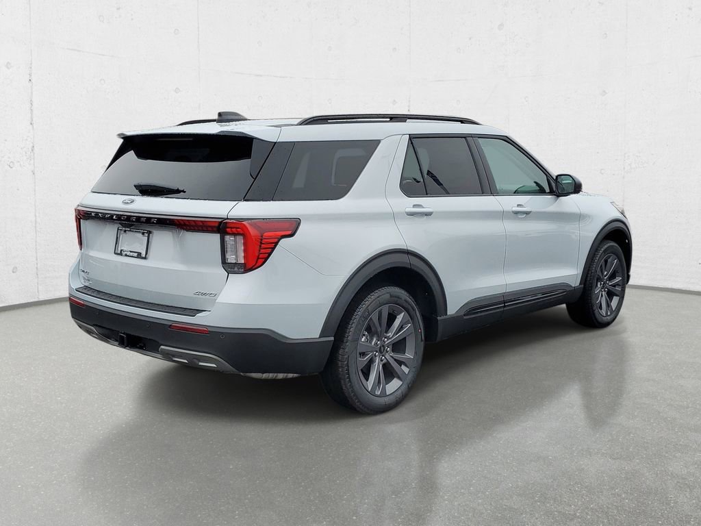 New 2026 Ford Explorer Active image 7