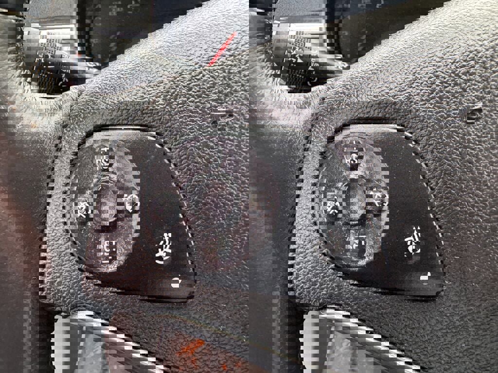 Used 2018 Chevrolet Impala LT image 28