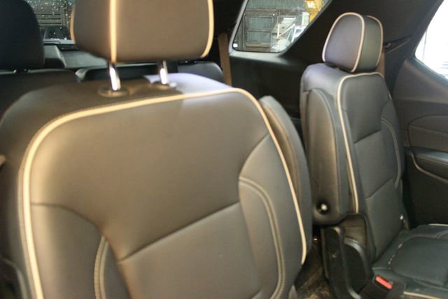 Used 2023 Chevrolet Traverse Premier AWD/4WD image 14