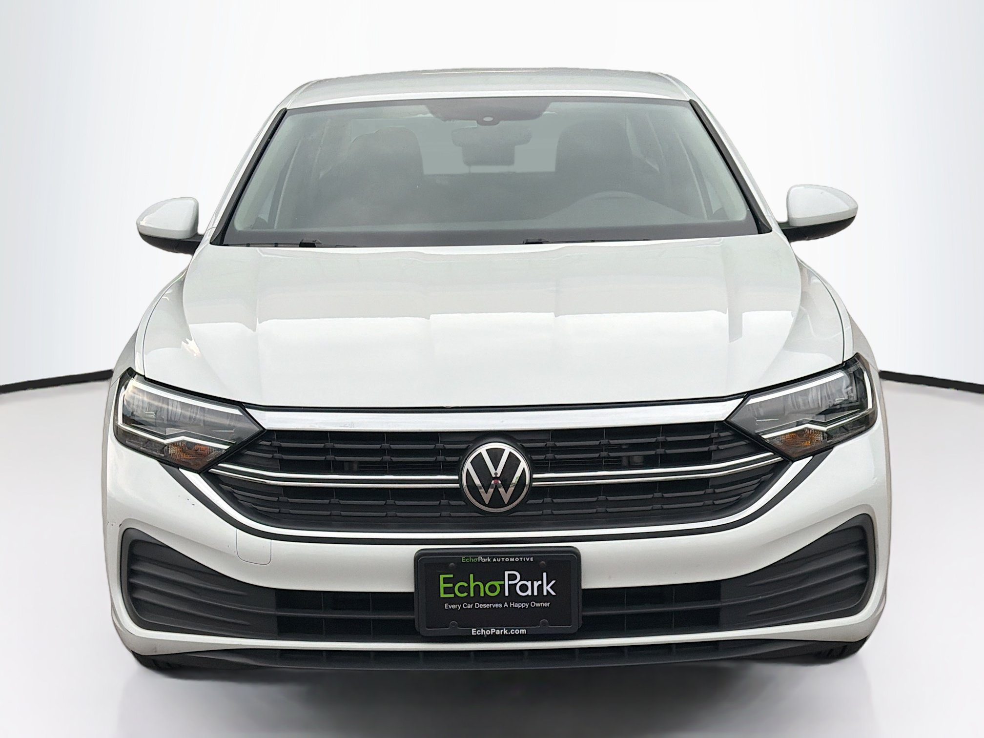 Used 2023 Volkswagen Jetta S FWD image 2