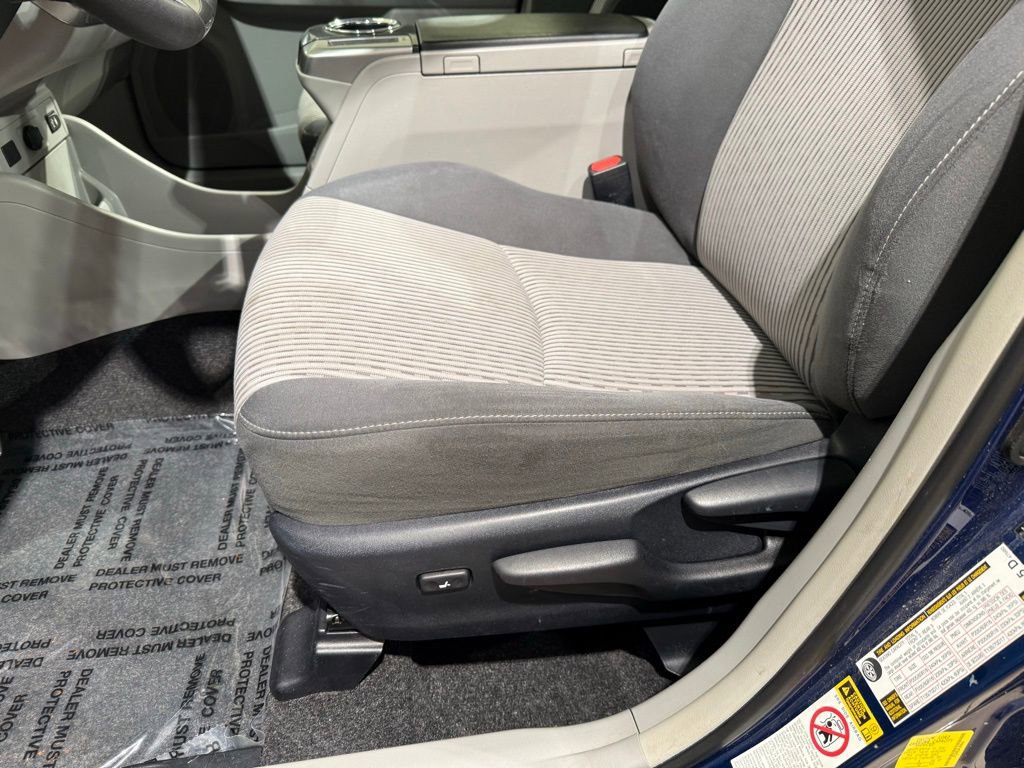 Used 2015 Toyota Prius V Three image 14