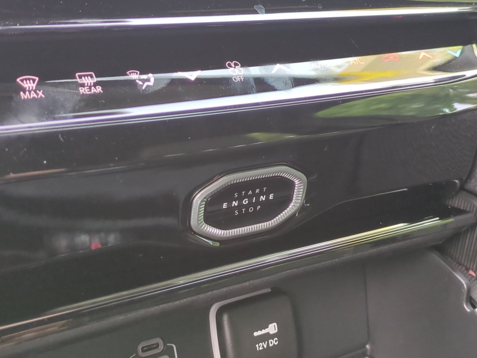 New 2026 Jeep Grand Cherokee Altitude AWD/4WD image 30