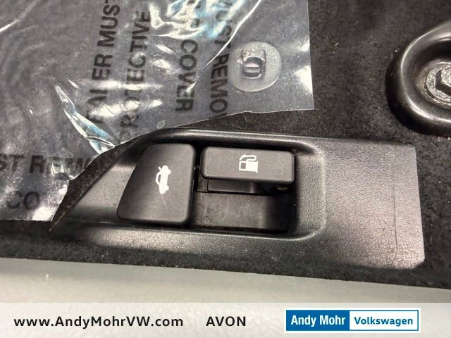 Used 2013 Toyota Camry LE FWD image 14