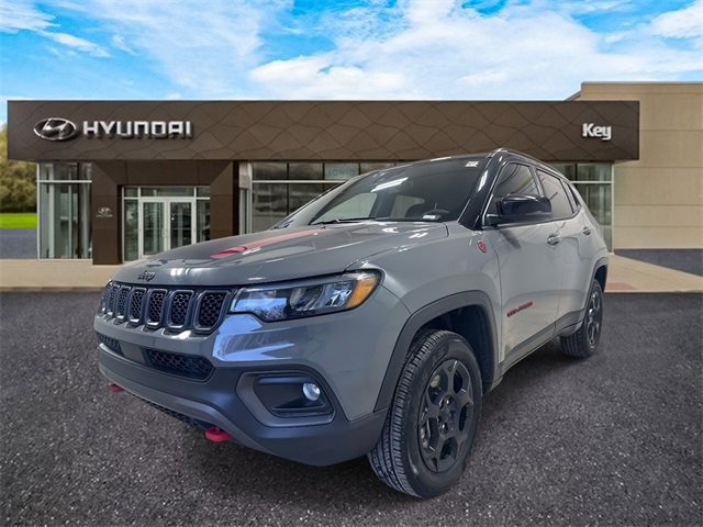 Used 2023 Jeep Compass Trailhawk image 1