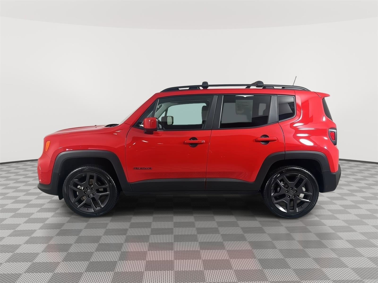 Used 2022 Jeep Renegade Latitude image 4