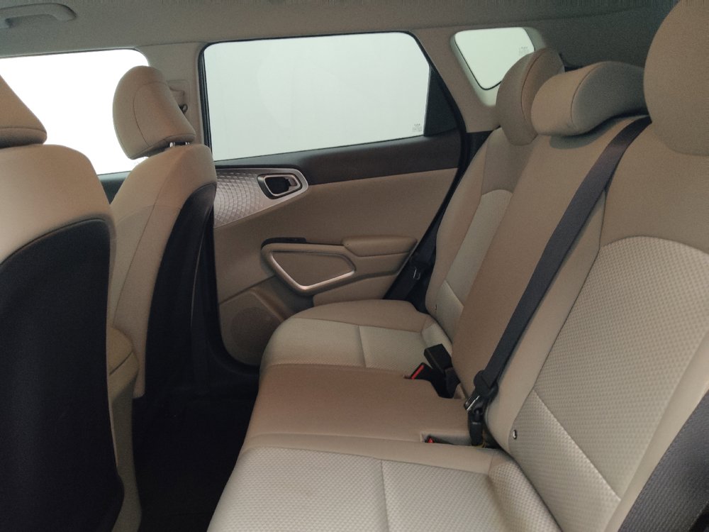 Used 2022 Kia Soul LX FWD image 18