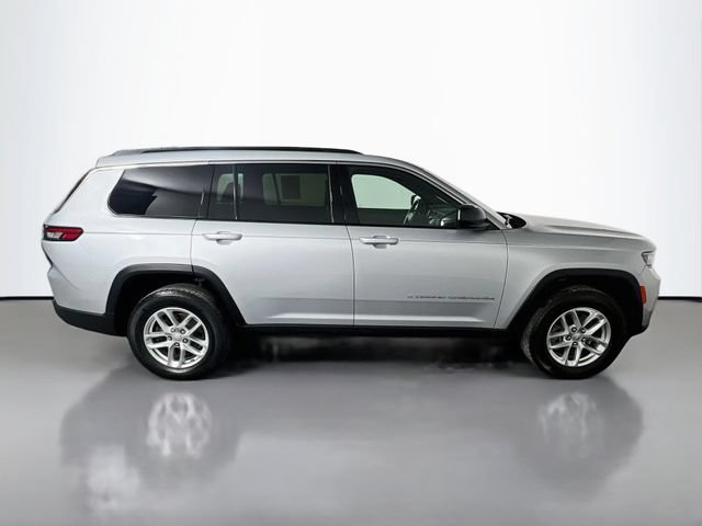 Used 2025 Jeep Grand Cherokee L Laredo RWD image 9