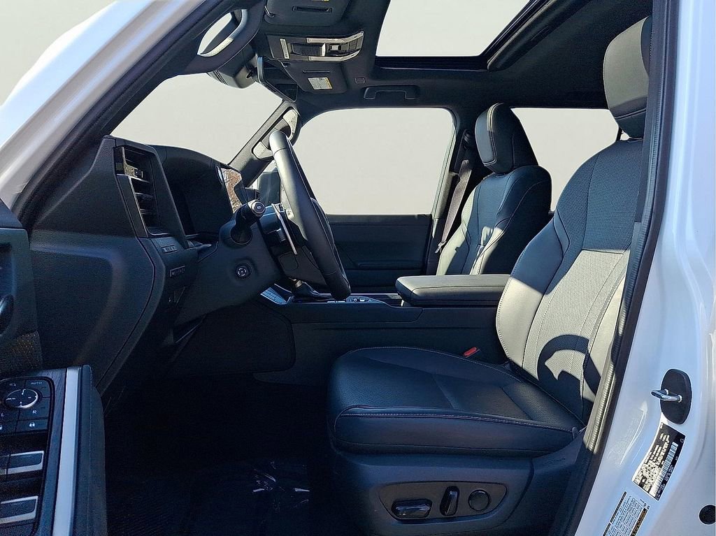 Used 2025 Lexus GX 550 w/ Accessory Package (2T) image 24