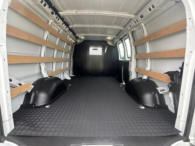 Used 2025 Chevrolet Express 2500 w/ Driver Convenience Package RWD image 19