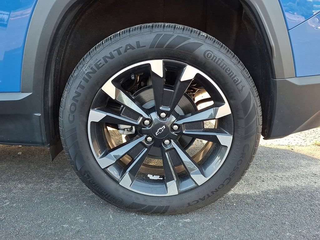 Certified 2025 Chevrolet Equinox RS w/ Safety and Technology Package AWD/4WD image 31