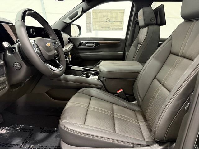 New 2026 Chevrolet Suburban High Country AWD/4WD image 14