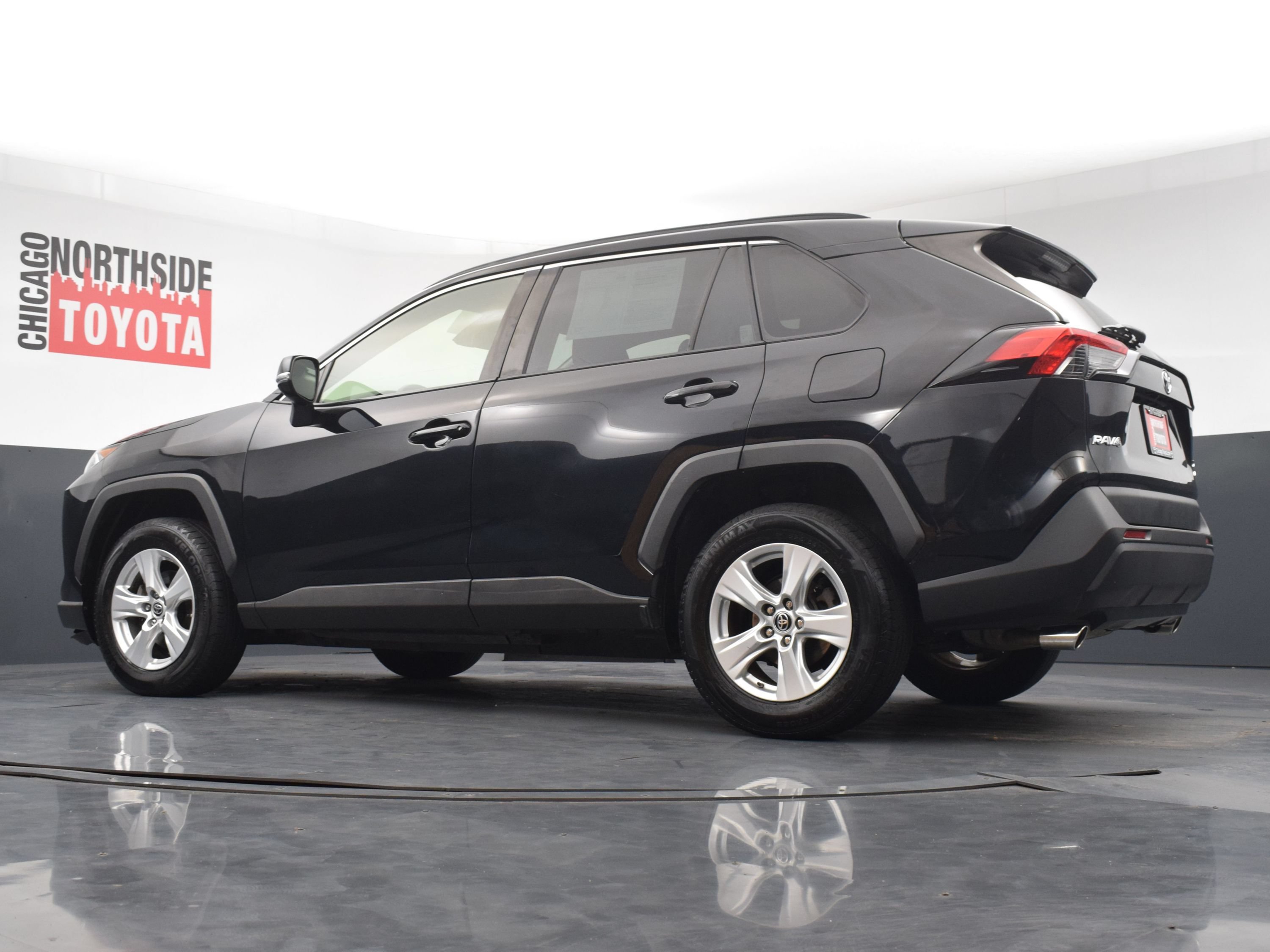 Used 2019 Toyota RAV4 XLE w/ Convenience Package AWD/4WD image 27