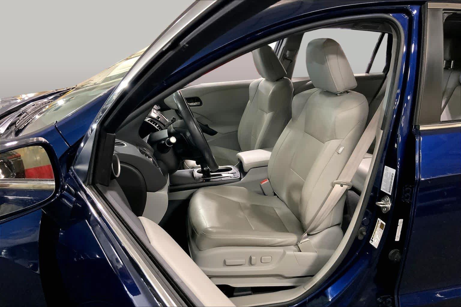 Used 2017 Acura RDX w/ Advance Package AWD/4WD image 8