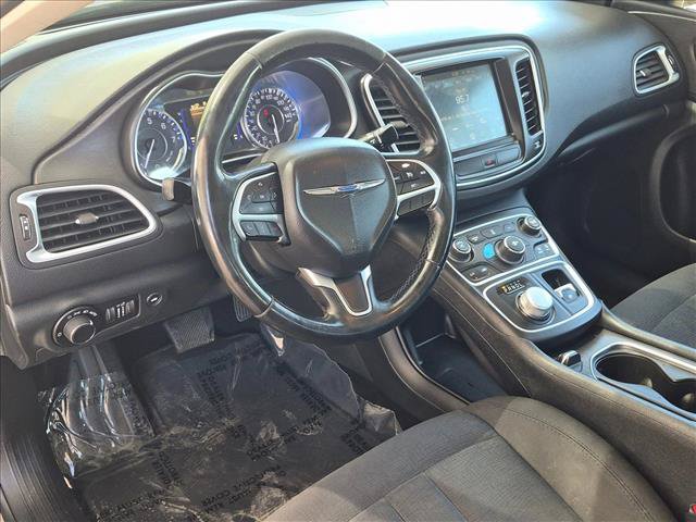 Used 2016 Chrysler 200 Limited w/ Anniversary Edition FWD image 10