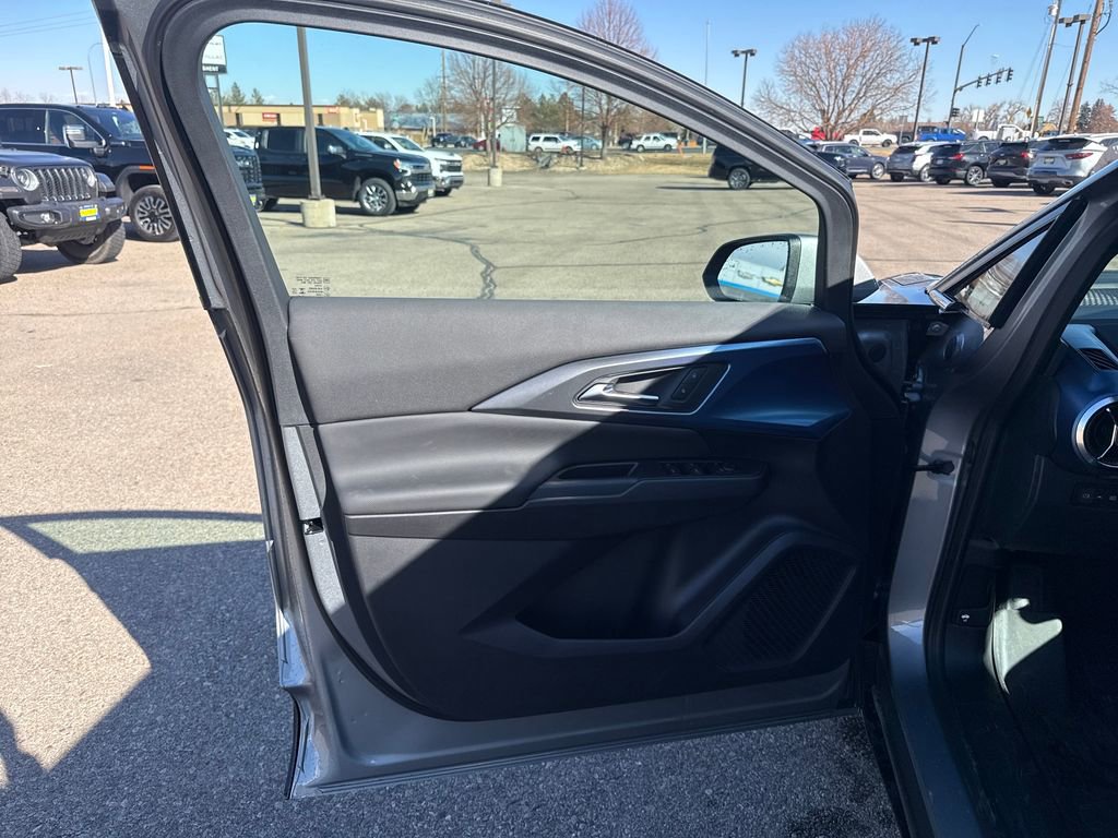 New 2026 Chevrolet Equinox EV LT AWD/4WD image 10