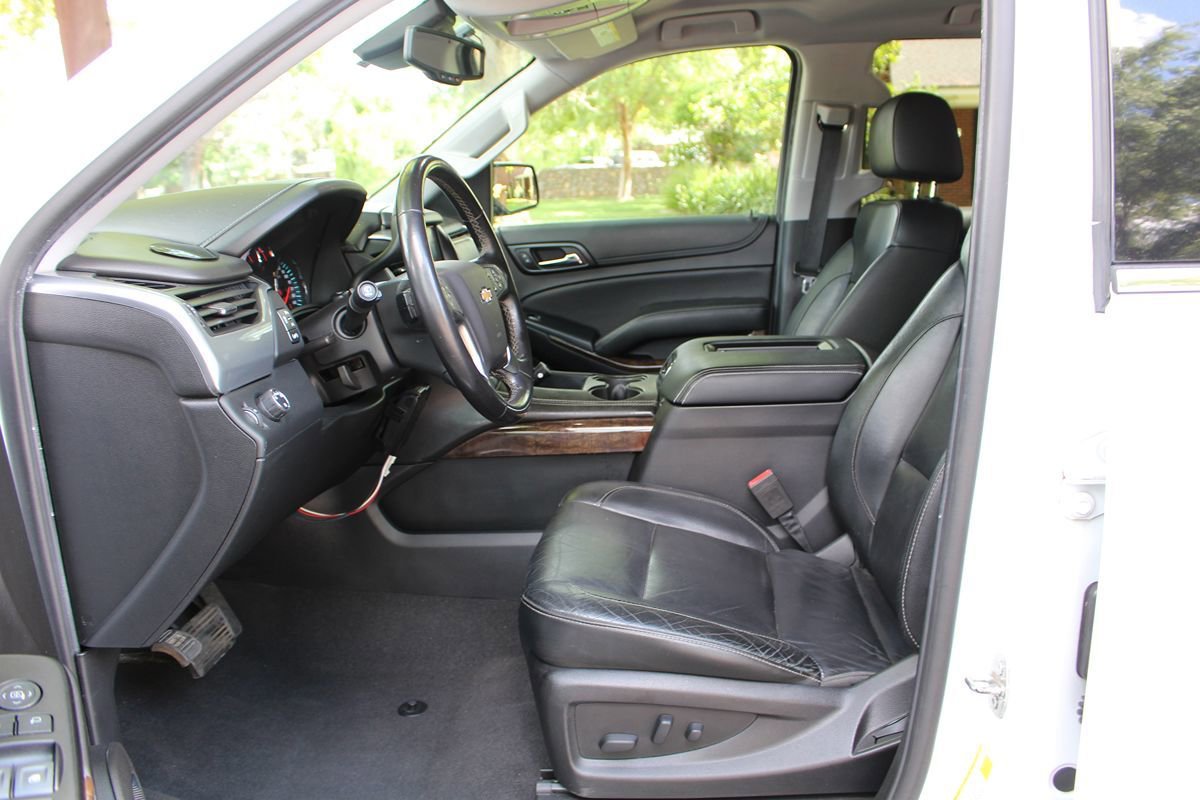 Used 2020 Chevrolet Suburban LT RWD image 8