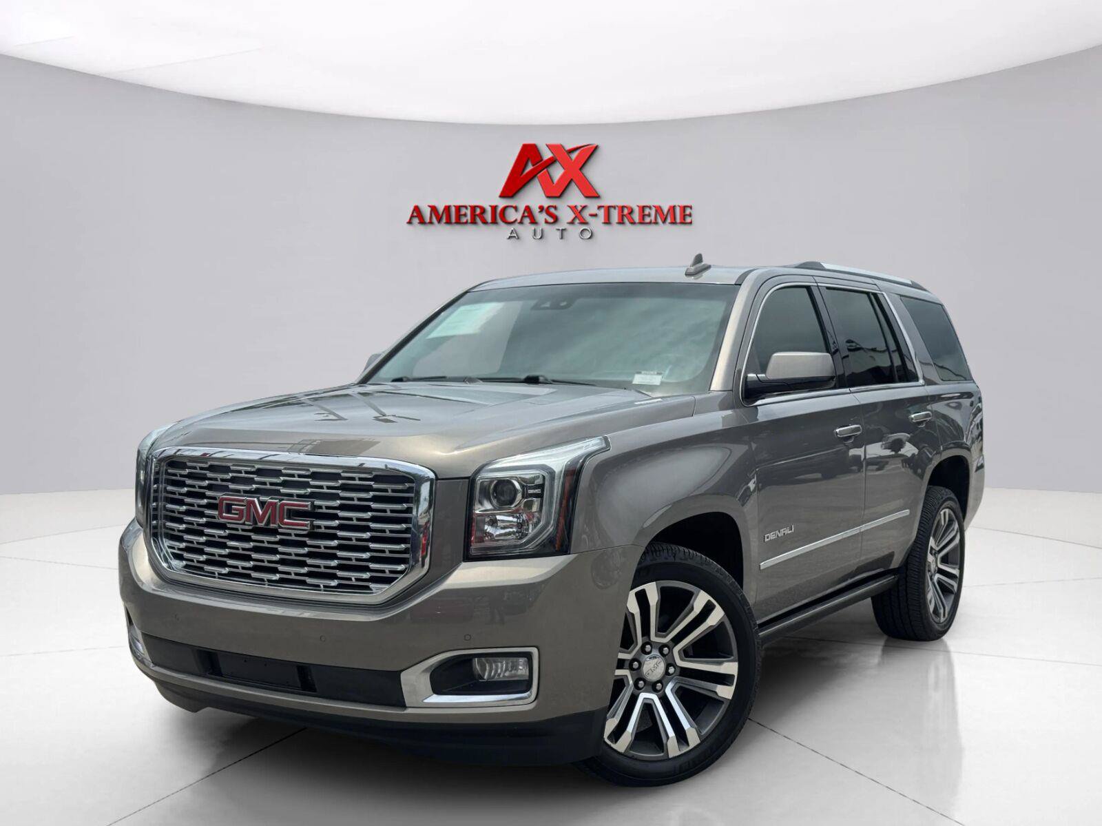 Used 2019 GMC Yukon Denali w/ Denali Ultimate Package AWD/4WD image 1