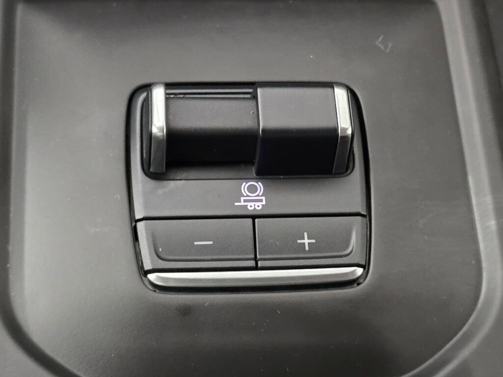 Used 2024 GMC Sierra 2500 AT4 w/ AT4 Premium Plus Package image 39