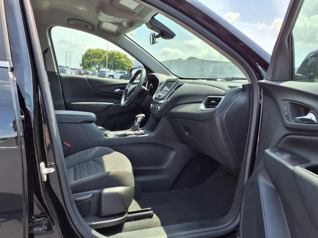Used 2022 Chevrolet Equinox LT AWD/4WD image 24