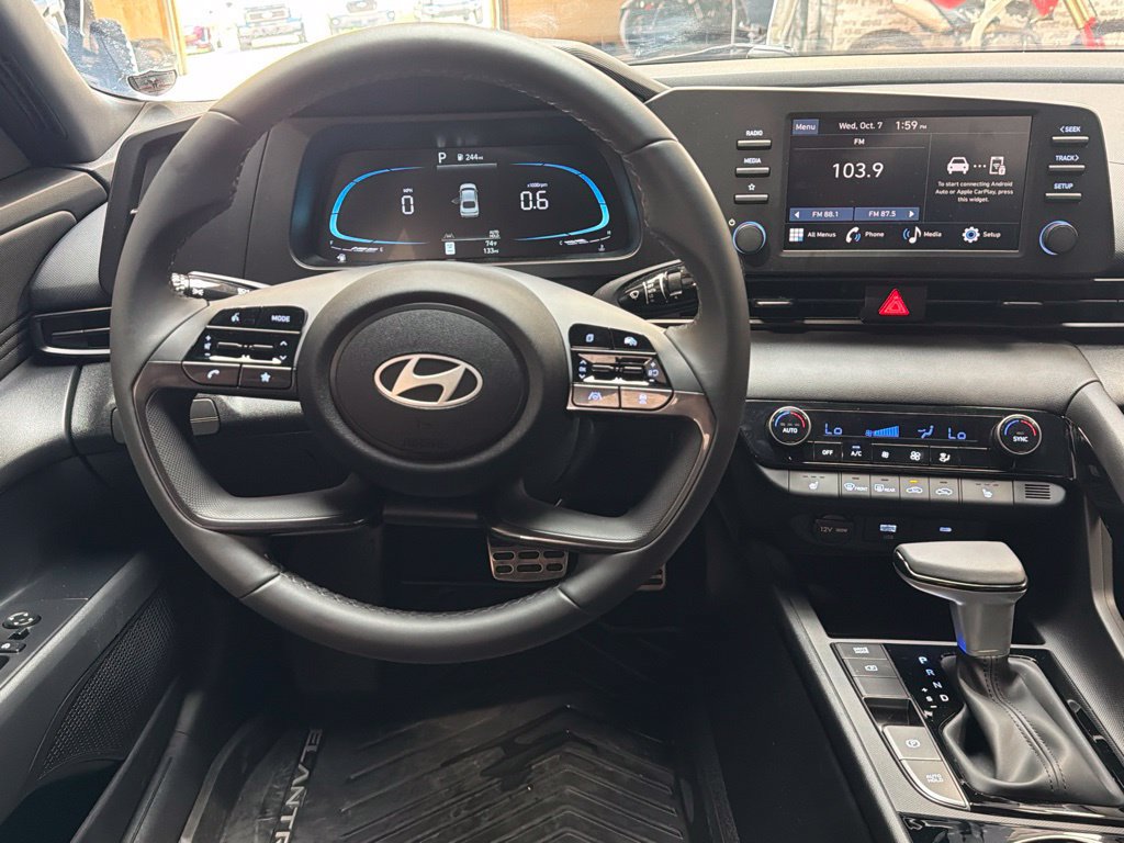 Certified 2026 Hyundai Elantra SEL Sport Premium FWD image 15