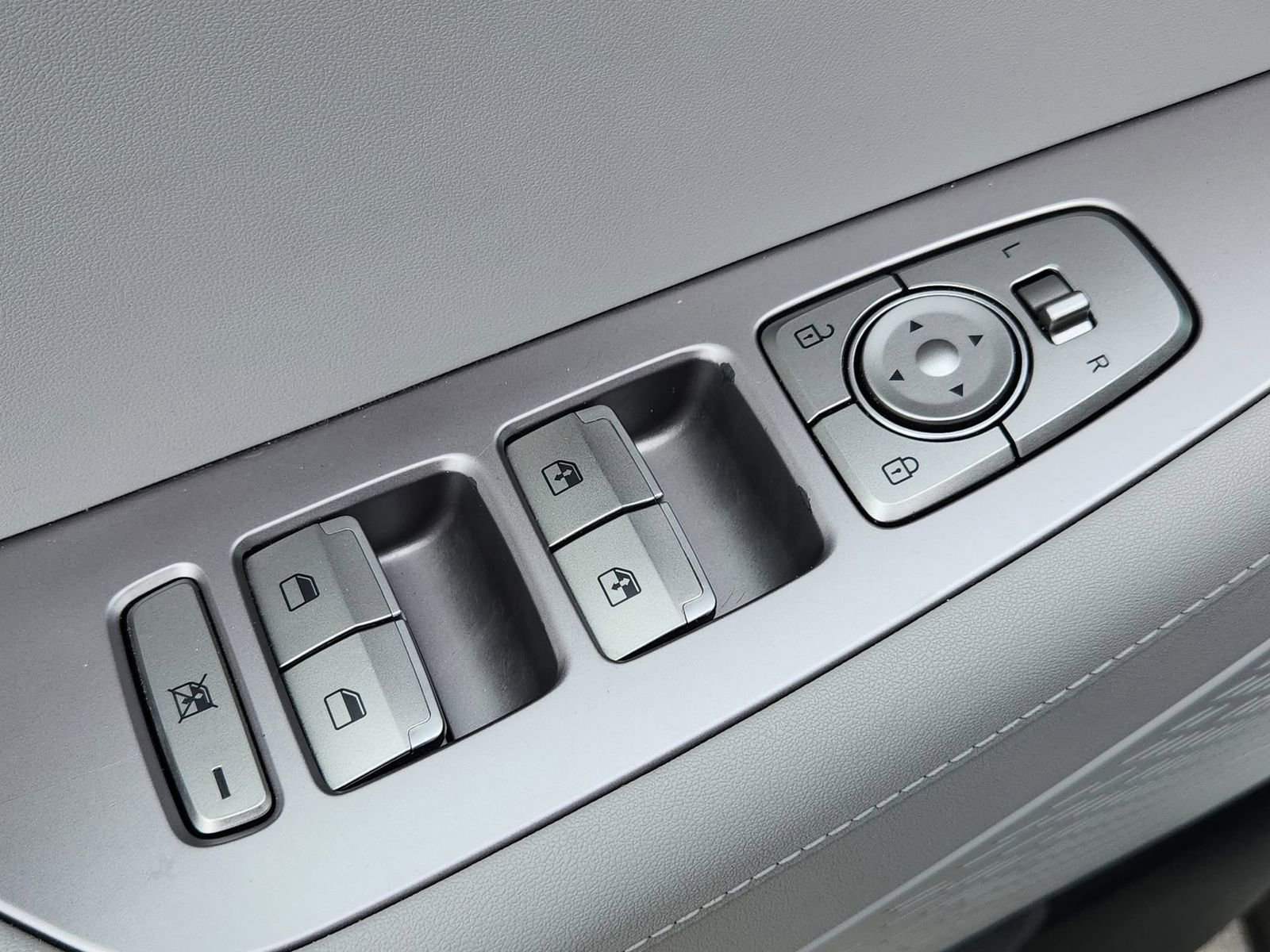 Used 2021 Hyundai Palisade SE image 17