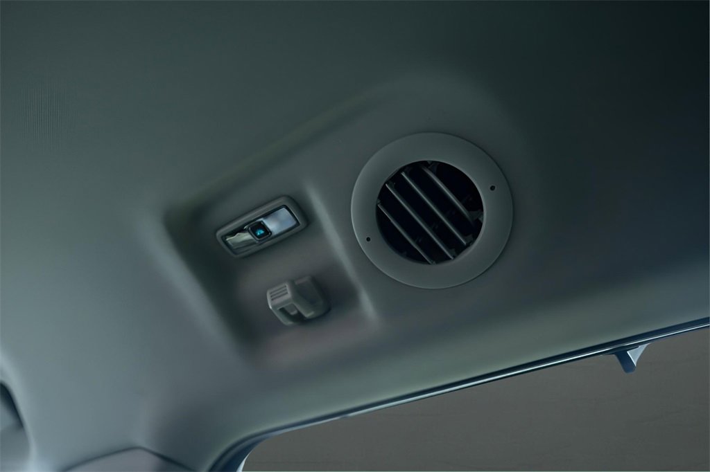 Used 2023 Ford Explorer Limited image 38